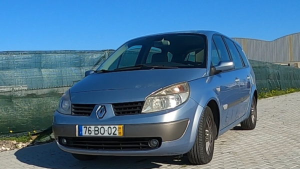 Renault Grand Scenic; 2006; Motor 1500 cc diesel com 105 cv ; 7L - Image 4